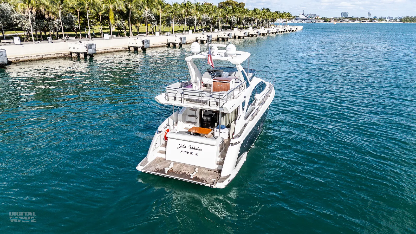Azimut deck