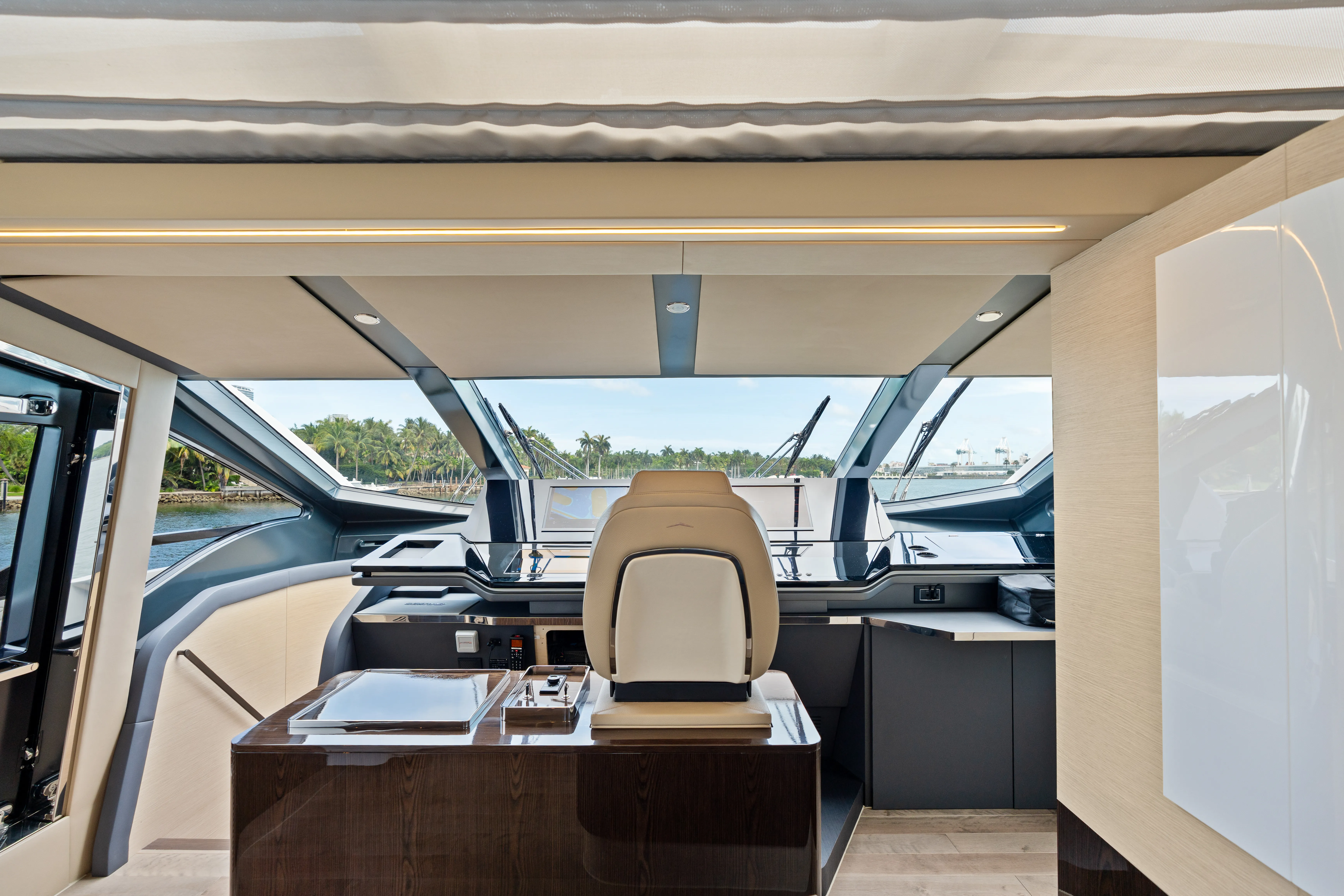 94' Azimut S10 — image 29